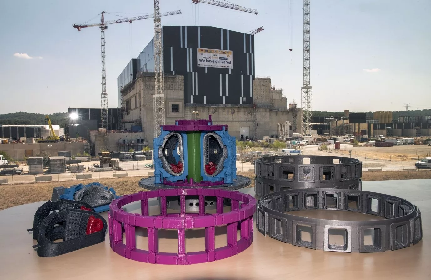 3D_printed_ITER_in_front_of_real_ITER